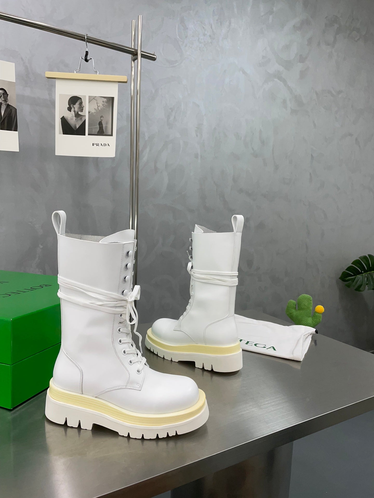 BOTTEGA VENETA LUG LACE-UP BOOT IN WHITE CALFSKIN 7 CM