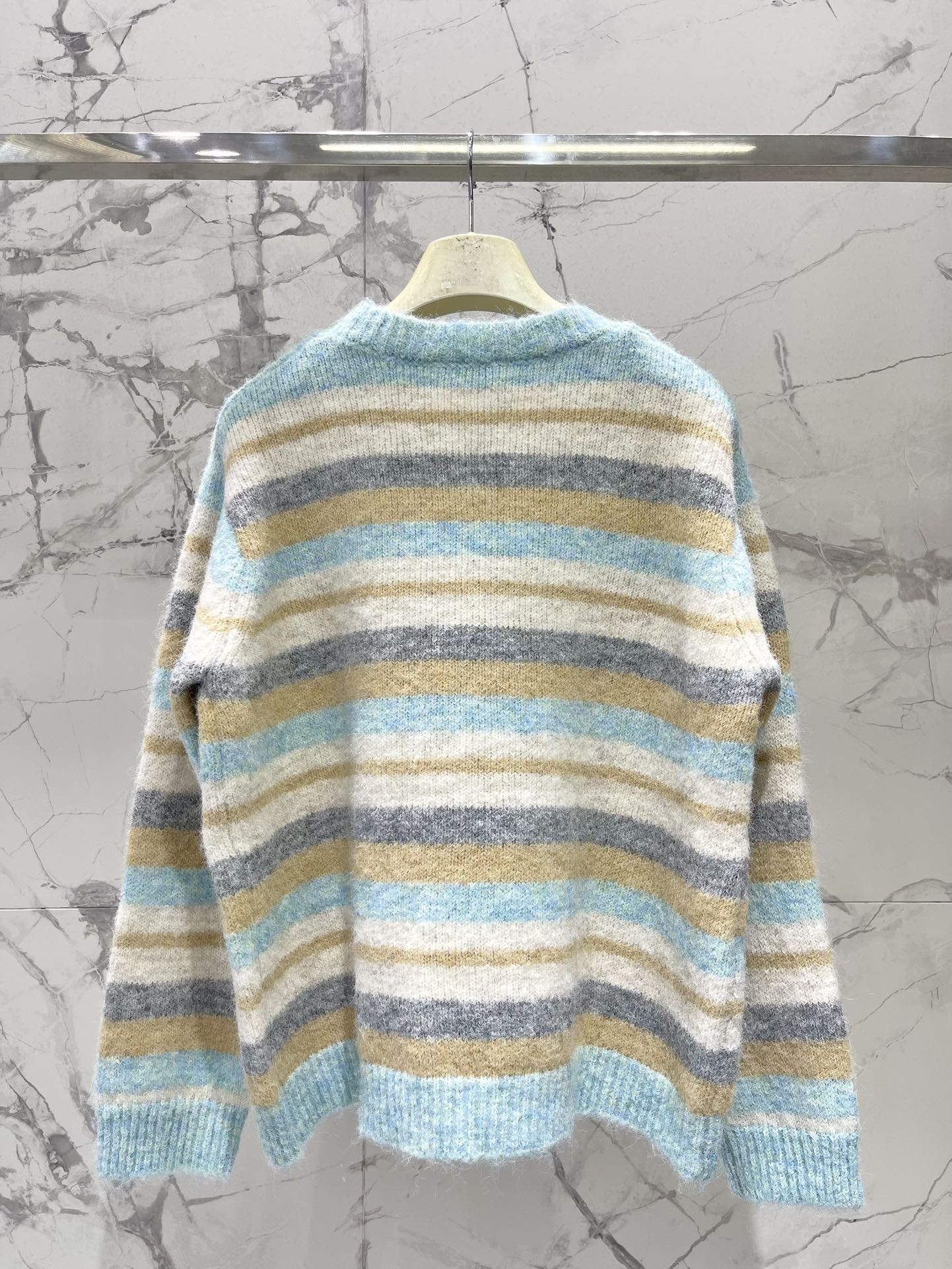 LOEWE SWEATER STYLE 24