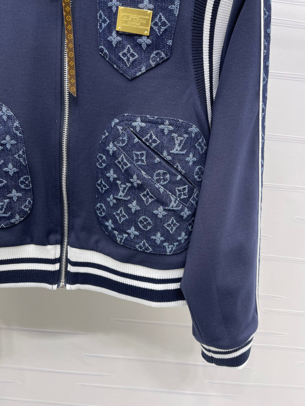 LOUIS VUITTON LV 25S REVERSIBLE BOMBER JACKET 0100