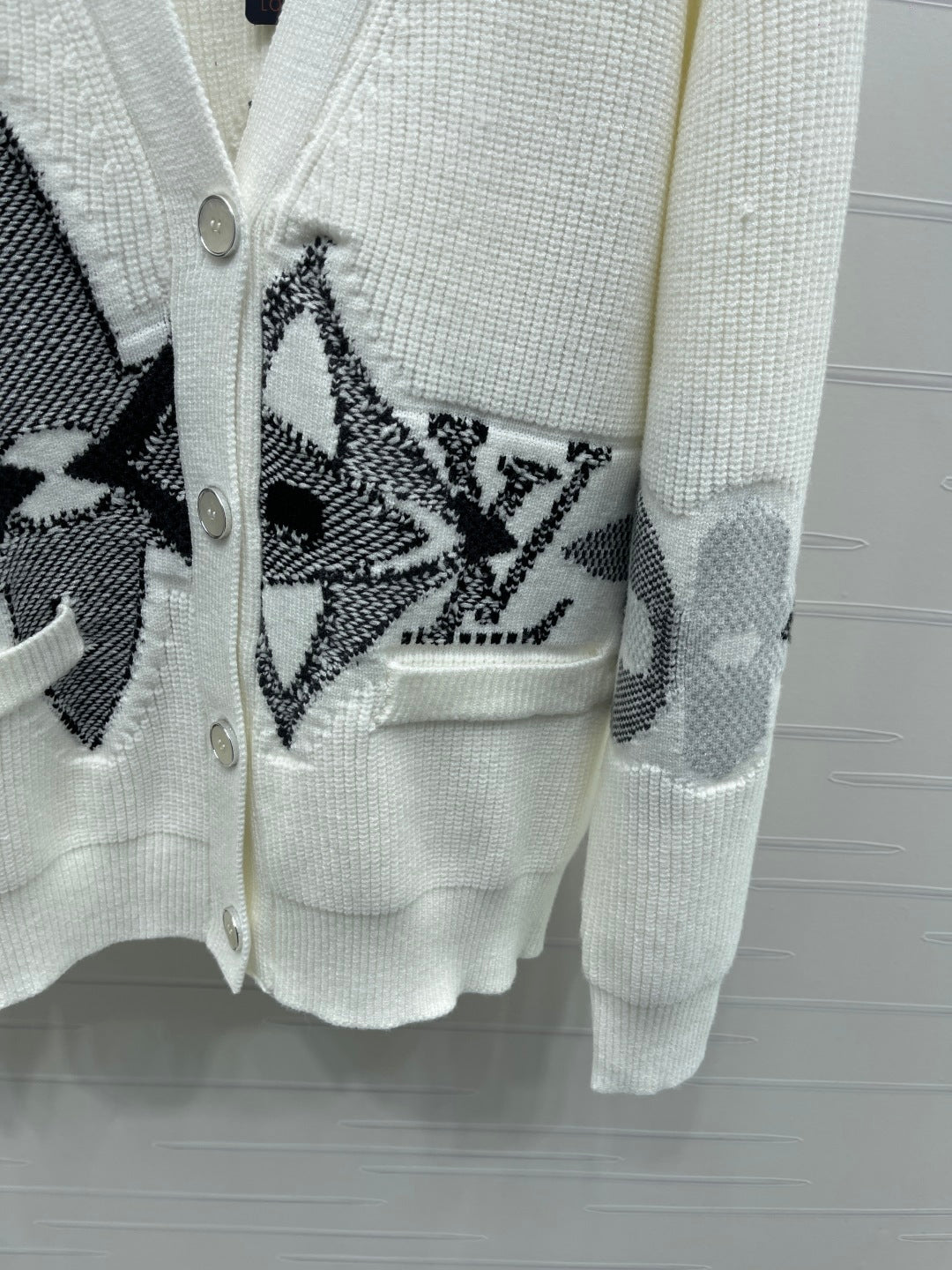 LOUIS VUITTON LV 25S CARDIGAN 0087