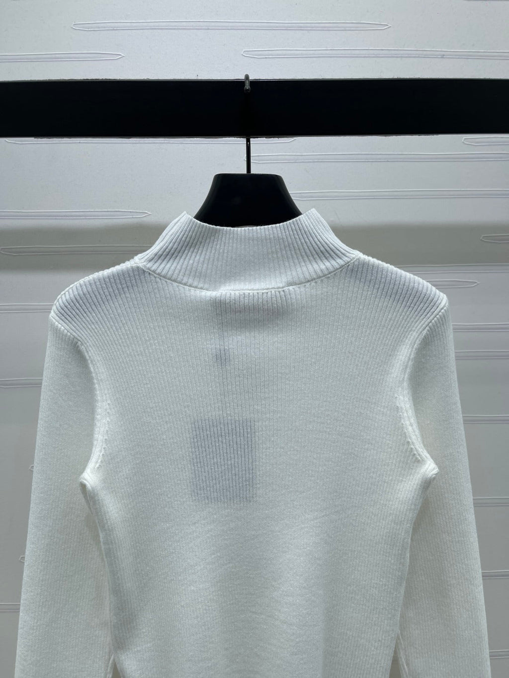 LOUIS VUITTON LV 25S LOGO-EMBROIDERED SWEATER 0088