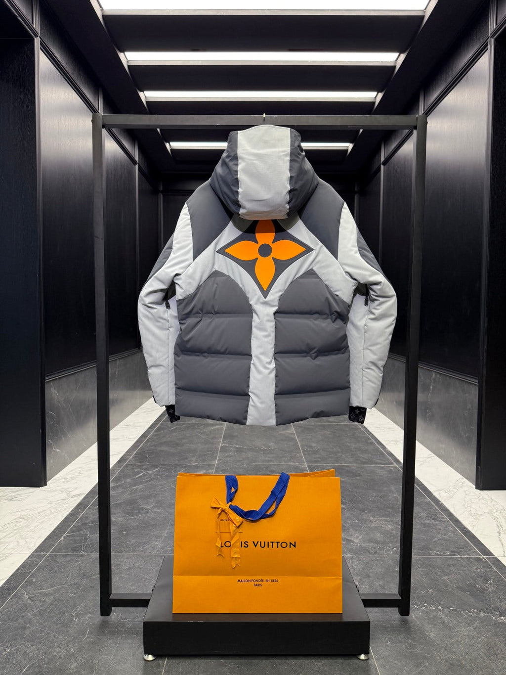 LOUIS VUITTON LV 25S DOWN JACKET 566132