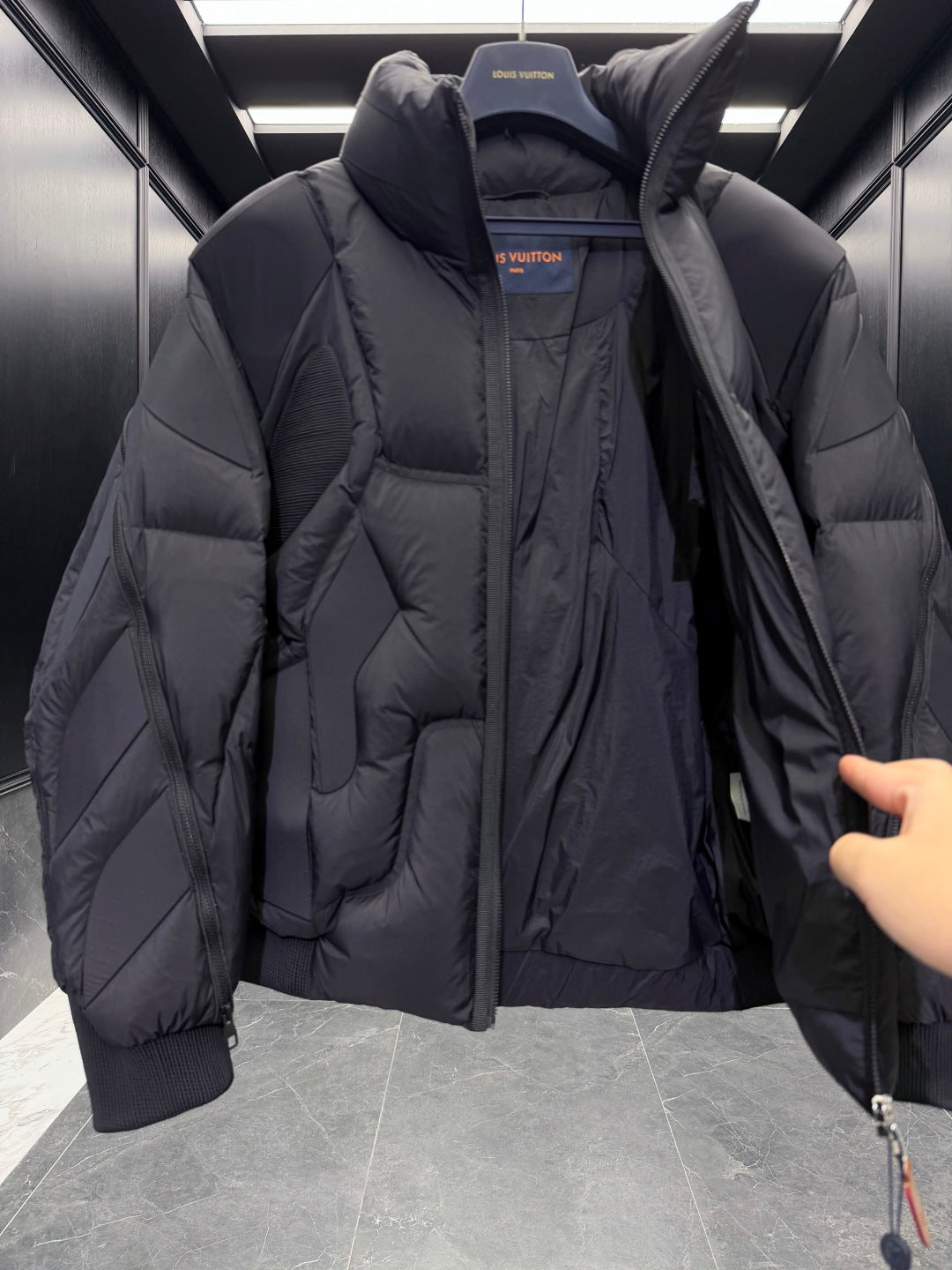 LOUIS VUITTON LV 25S DOWN JACKET 574436