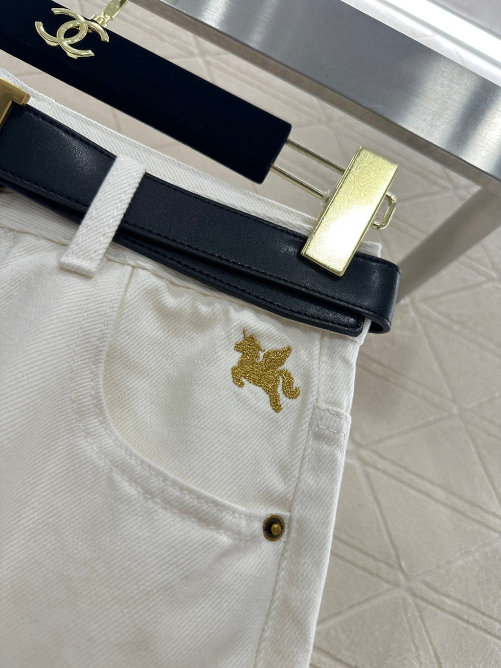HERMES HERMES 25S HIGH-WAIST STRAIGHT JEANS 353