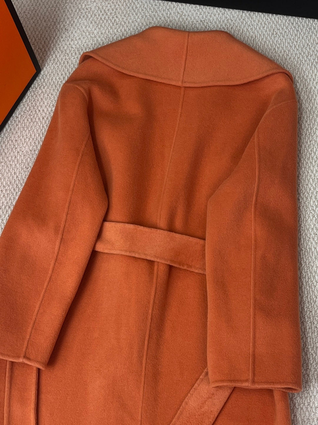 HERMES 25S LAPEL-COLLAR CASERE COAT 208