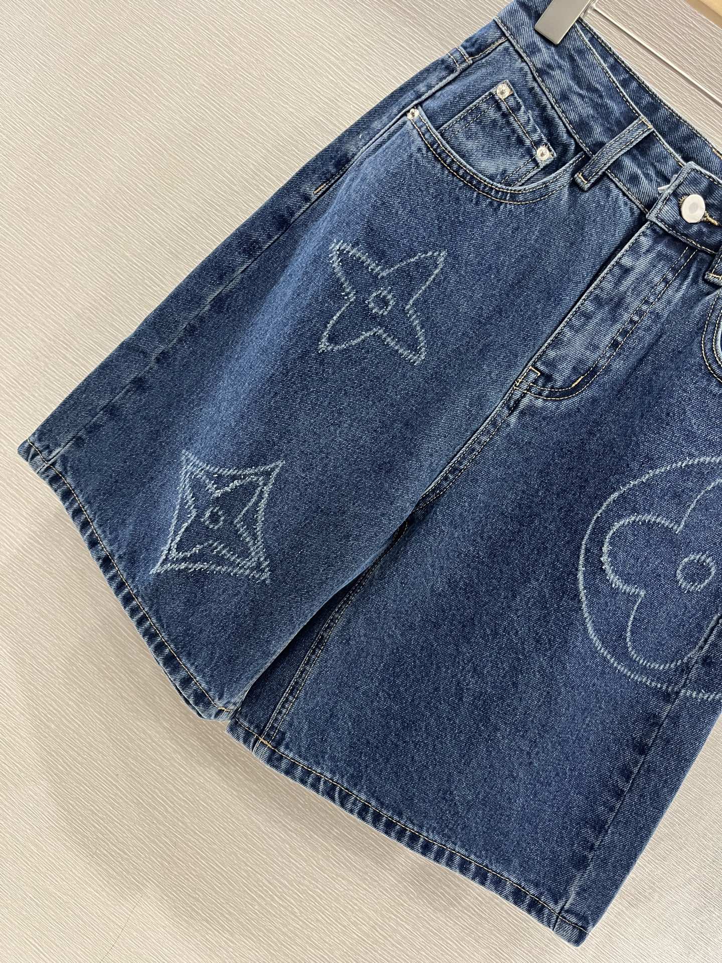 LOUIS VUITTON LV HIGH-WAIST LASER-CUT DENIM SHORTS
