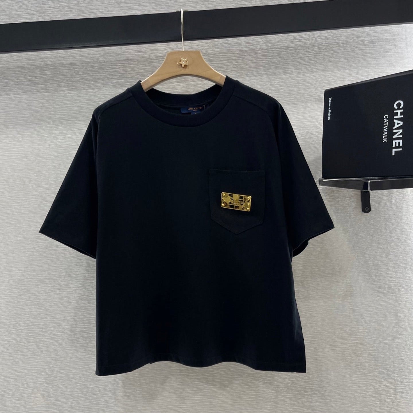 LOUIS VUITTON LV 25S T-SHIRT COTTON METALLIC LOGO 264989
