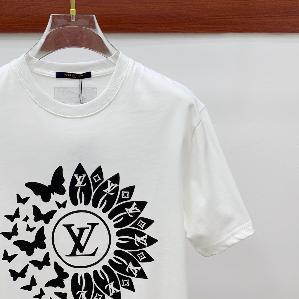 LOUIS VUITTON LV T-SHIRT IN WHITE PURE COTTON CLASSIC LOGO PATTERN 238880