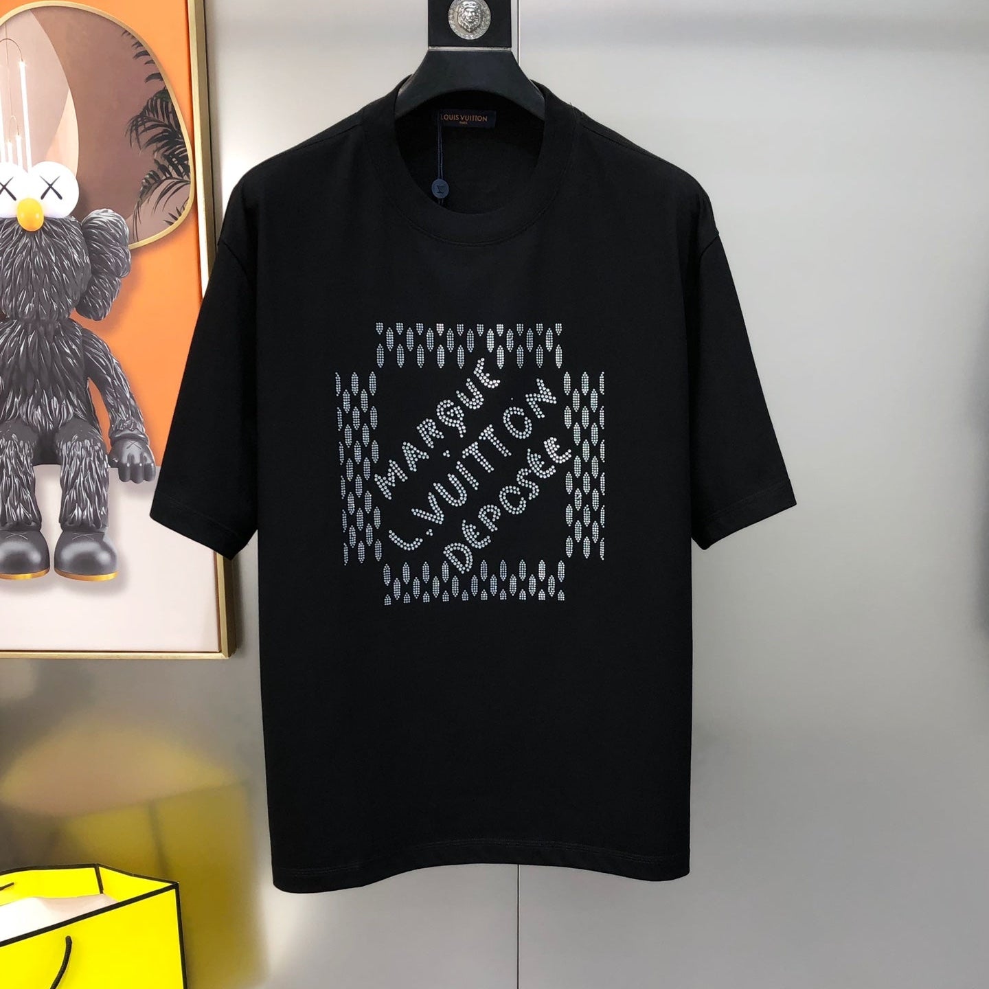 LOUIS VUITTON LV BLACK COTTON T-SHIRT 239467