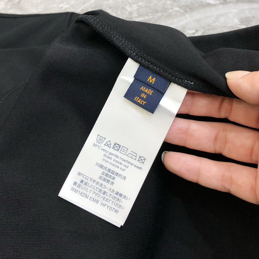 LOUIS VUITTON LV BLACK COTTON T-SHIRT 239466