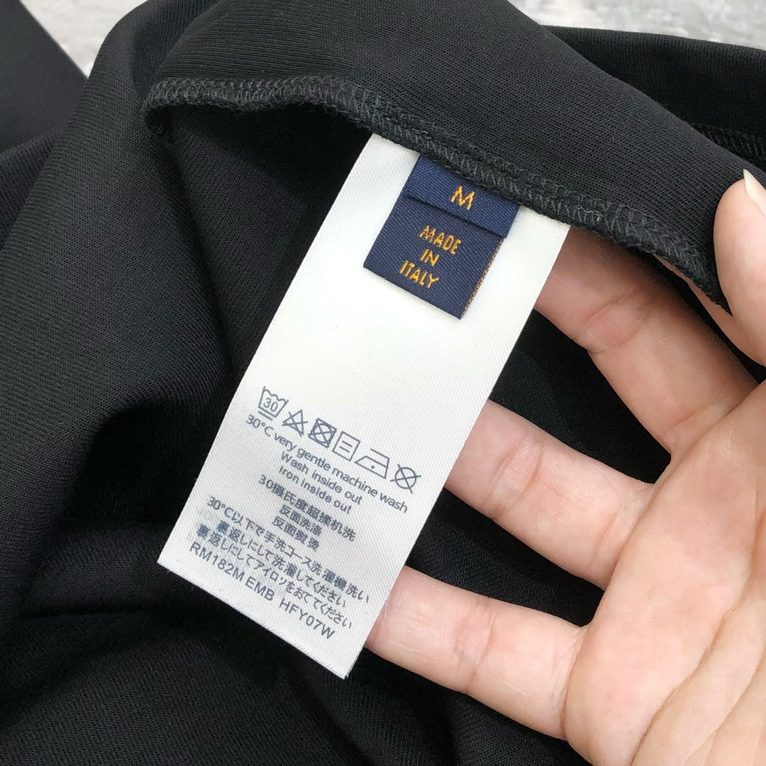 LOUIS VUITTON LV BLACK COTTON T-SHIRT 239470