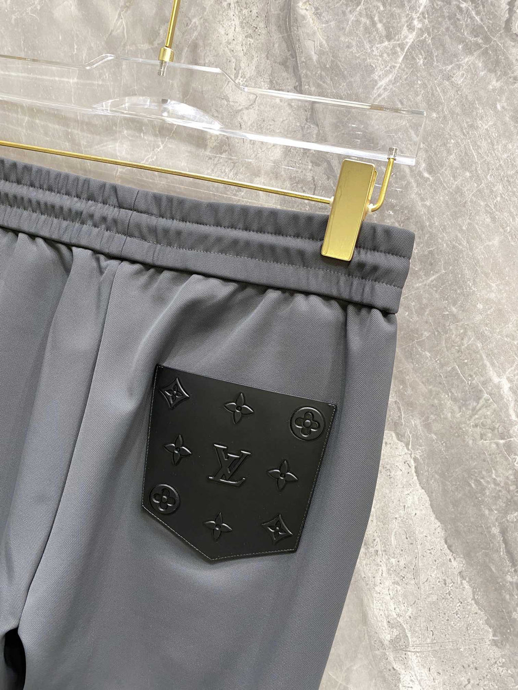 LOUIS VUITTON LV MOUSE GRAY TROUSERS 239485