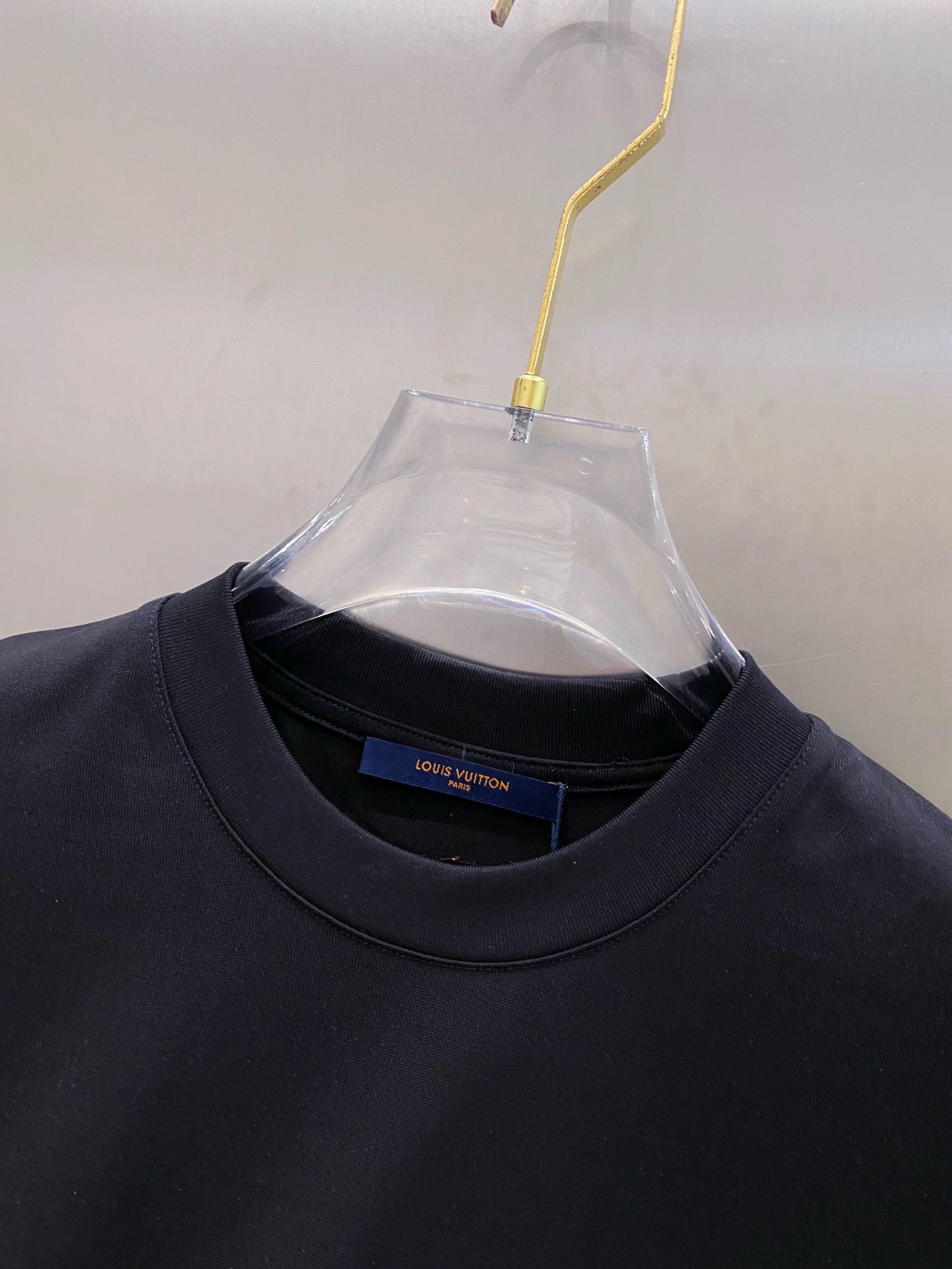 LOUIS VUITTON LV BASIC T-SHIRT IN BLACK COTTON 238827