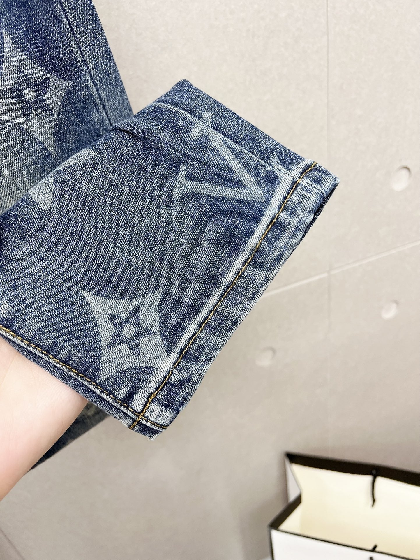 LOUIS VUITTON LV BLUE MONOGRAM DENIM JEAN 239499