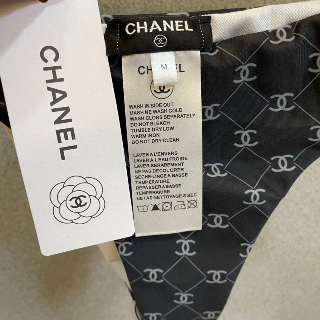 CHANEL BIKINI SWIMSUIT SET IN BLACK AND WHITE LOGO PRINTED 581298