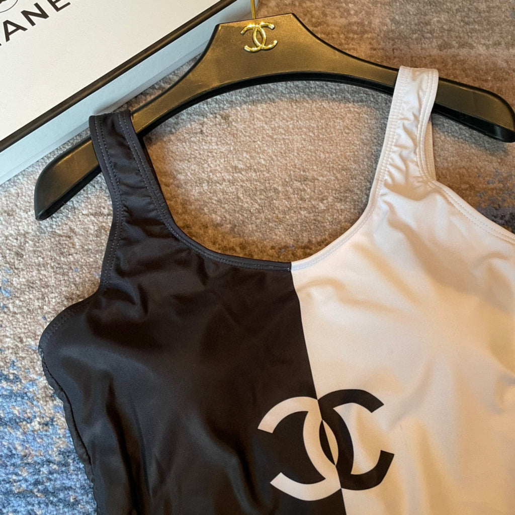CHANEL BIKINI SWIMSUIT SET IN BLACK AND WHITE 613718