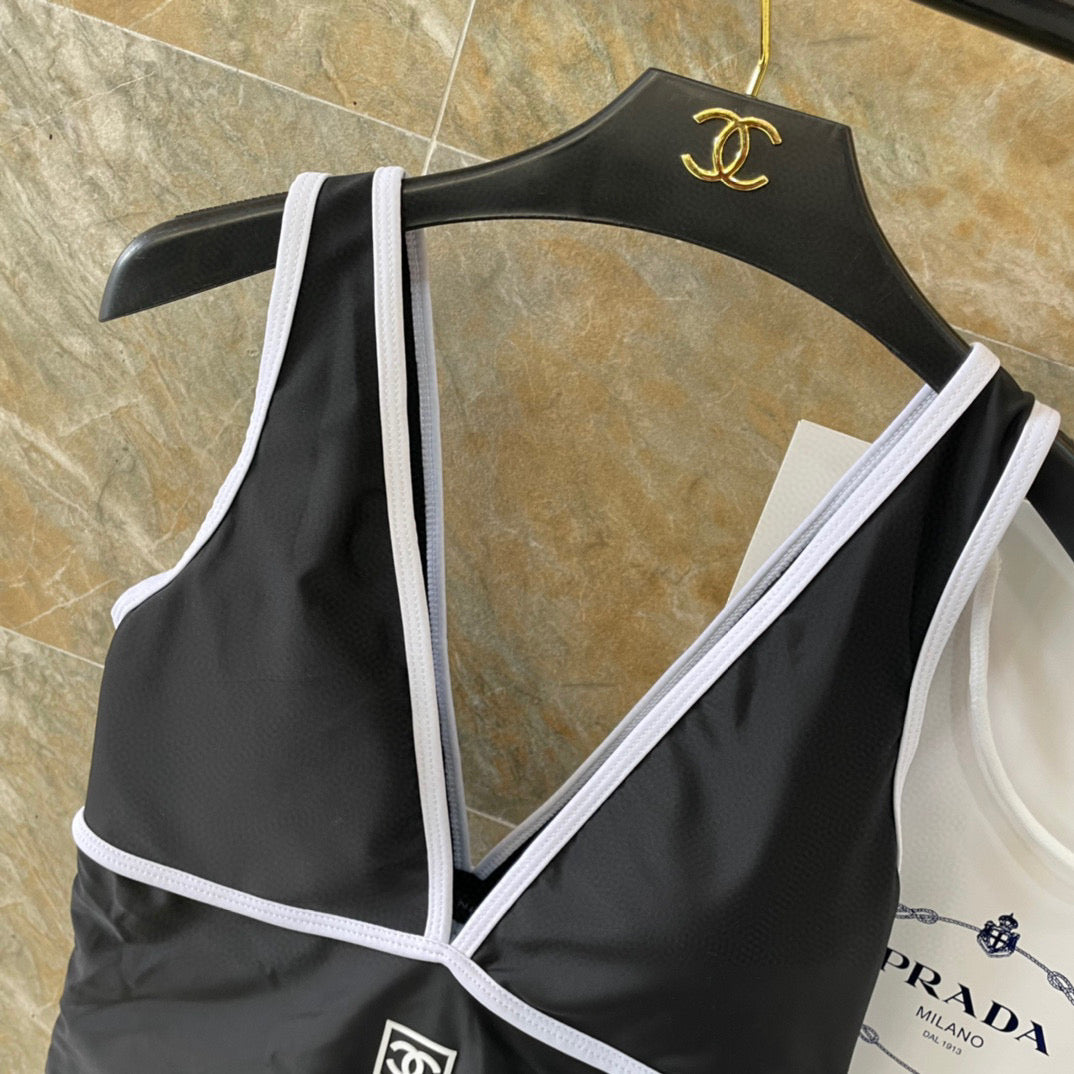 CHANEL BIKINI SWIMSUIT SET IN BLACK AND WHITE TRIM 613725