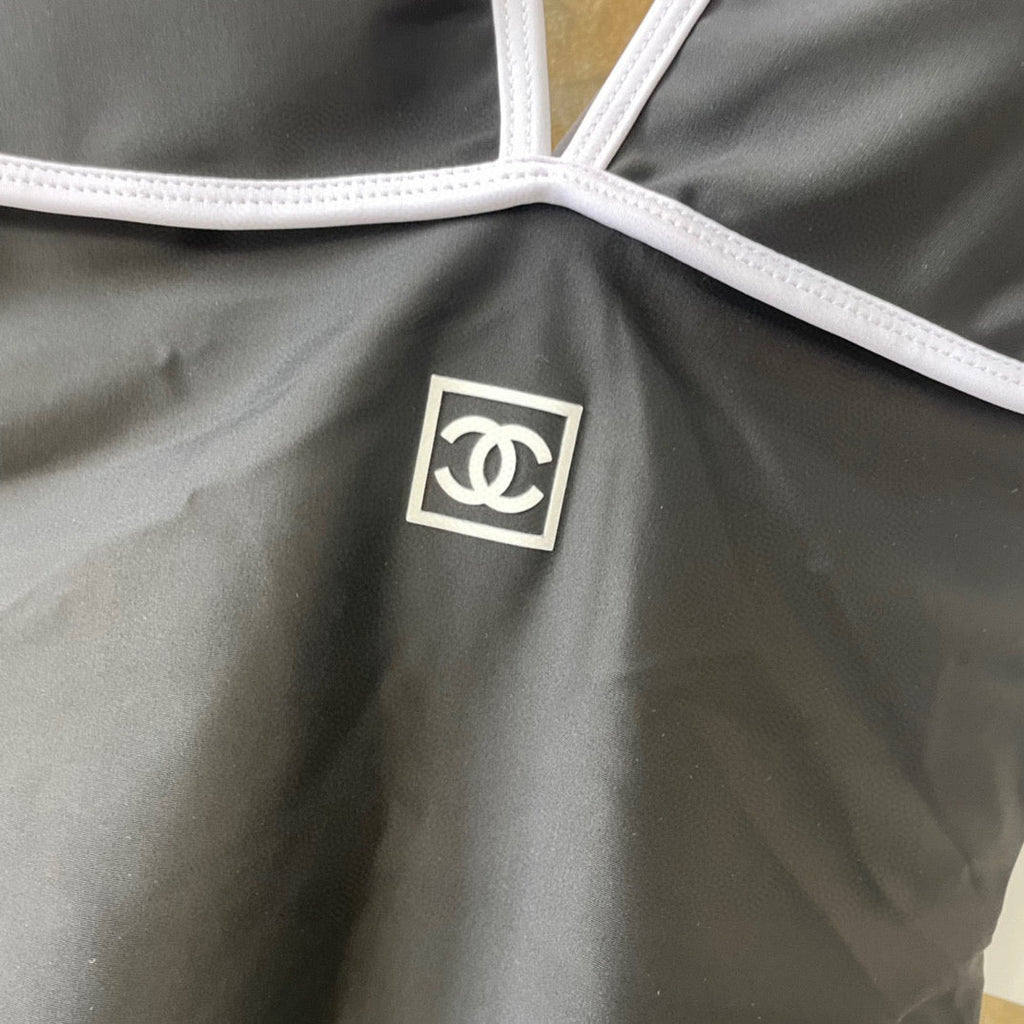 CHANEL BIKINI SWIMSUIT SET IN BLACK AND WHITE TRIM 613725