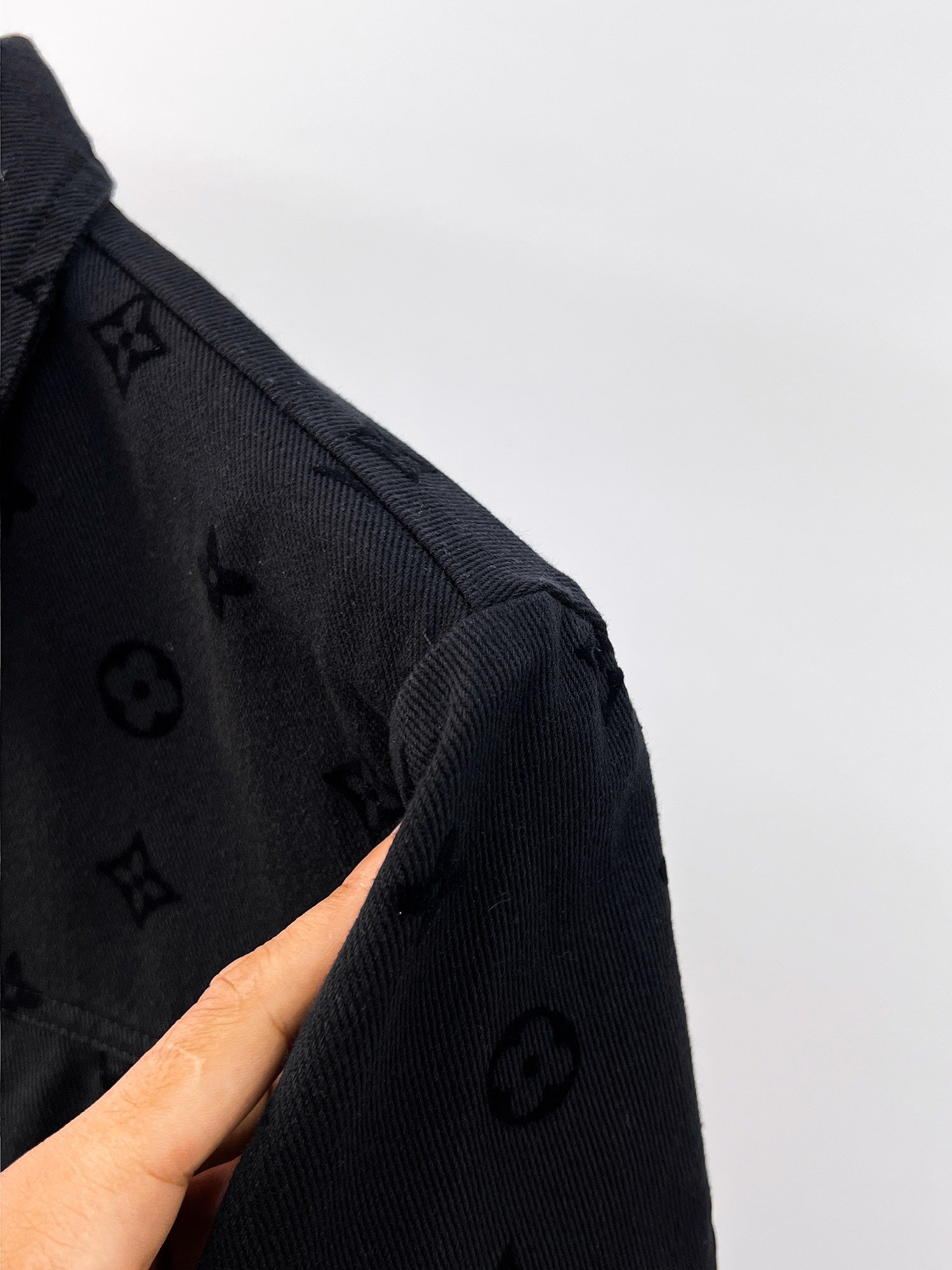 LOUIS VUITTON LV BLACK MONOGRAM DENIM JACKET 239525
