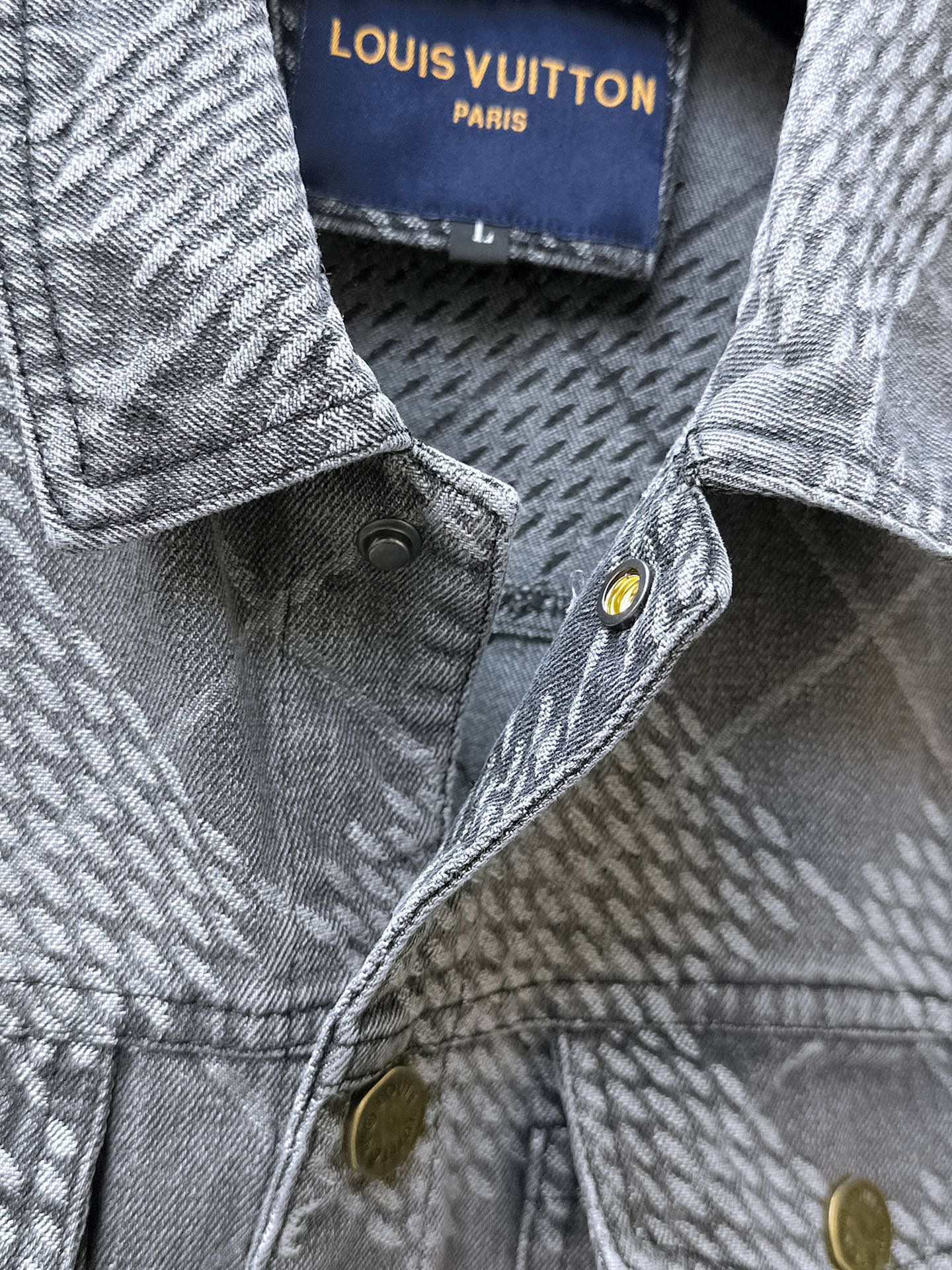 LOUIS VUITTON LV SHIRT JACKET IN GRAY DENIM 239127