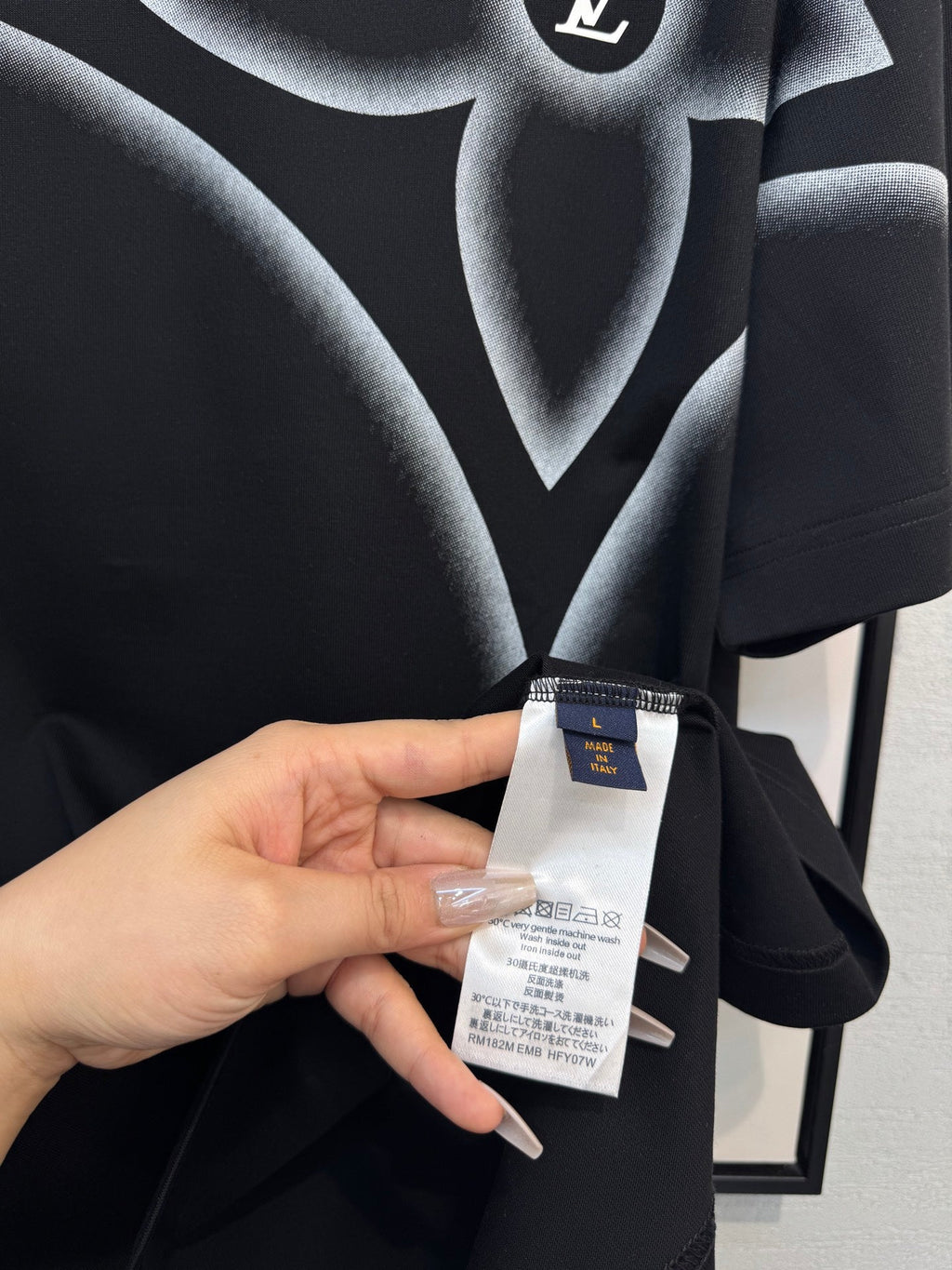 LOUIS VUITTON LV BLACK COTTON T-SHIRT 238913