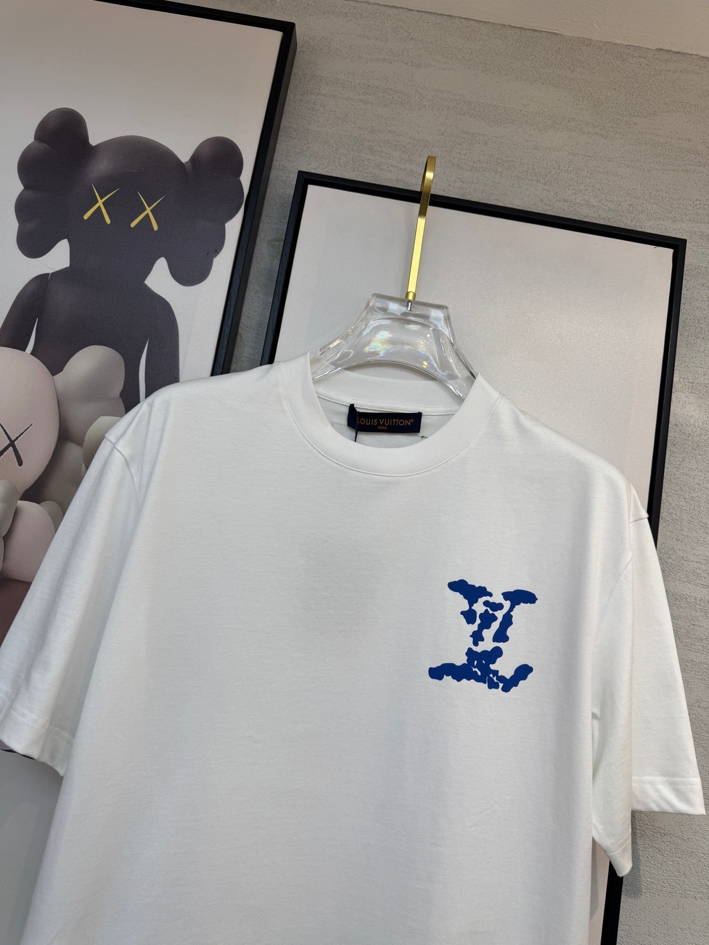 LOUIS VUITTON LV WHITE COTTON T-SHIRT BLUE STYLIZED LOGO 238917