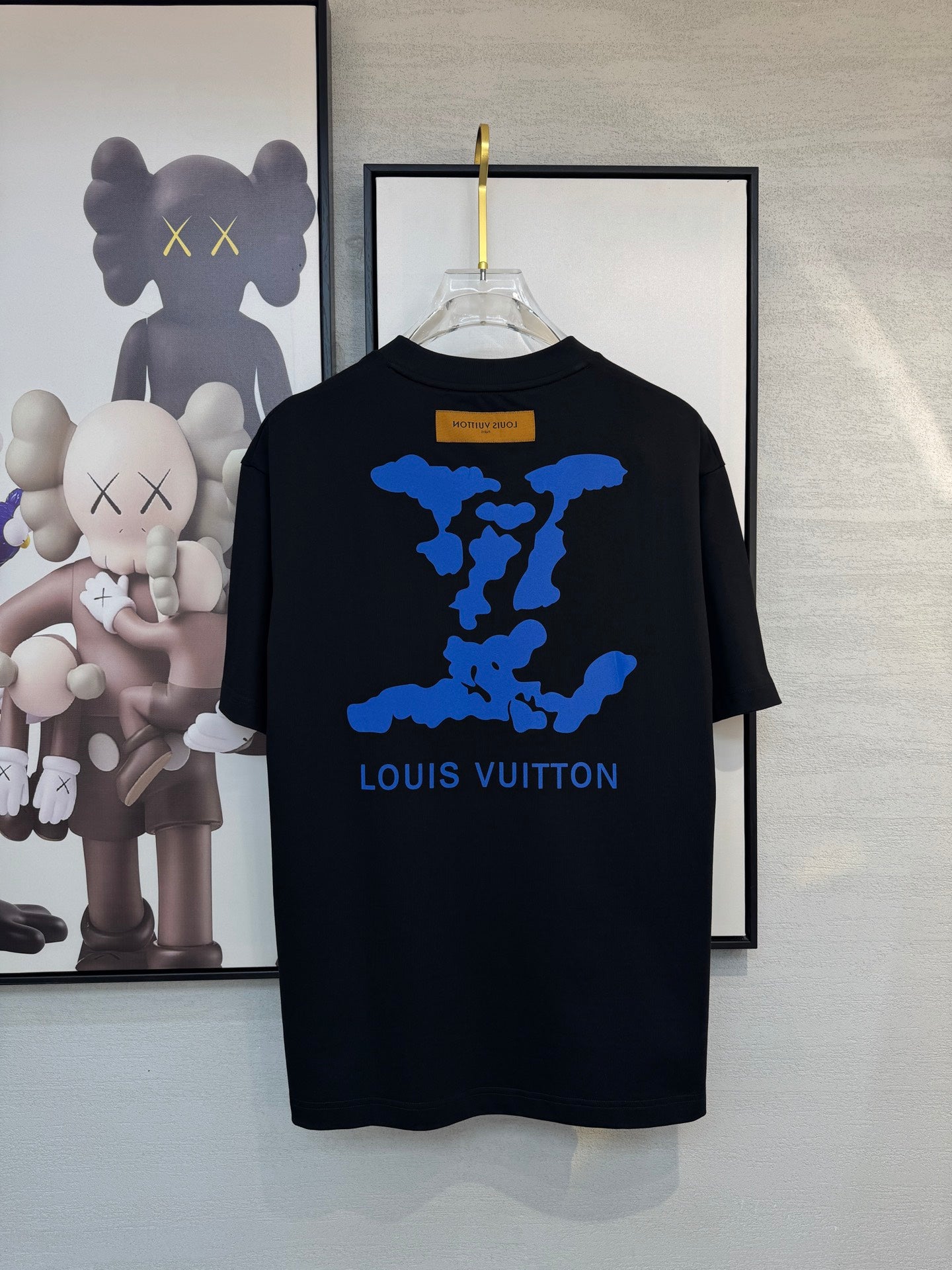 LOUIS VUITTON LV BLACK COTTON T-SHIRT BLUE STYLIZED LOGO 238916