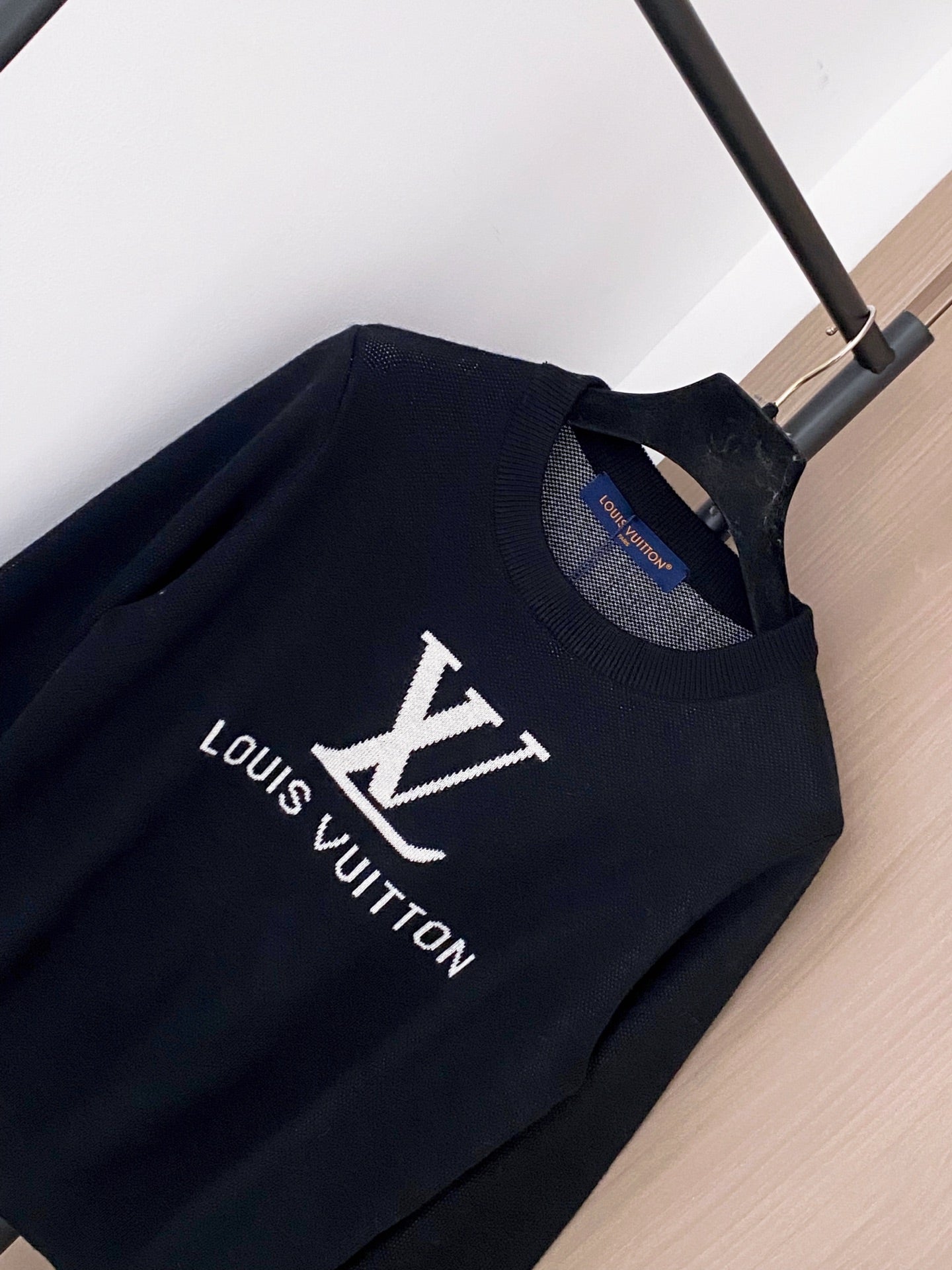 LOUIS VUITTON LV 25S SWEATER 99220