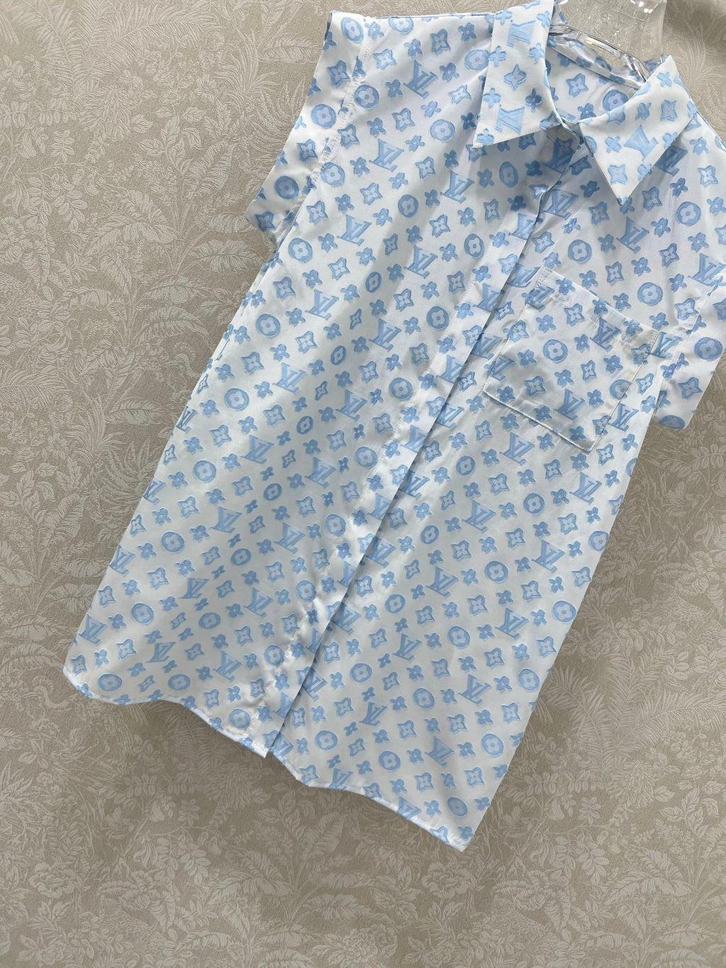 LOUIS VUITTON LV SLEEVELESS LOGO PRINT TOP 269949