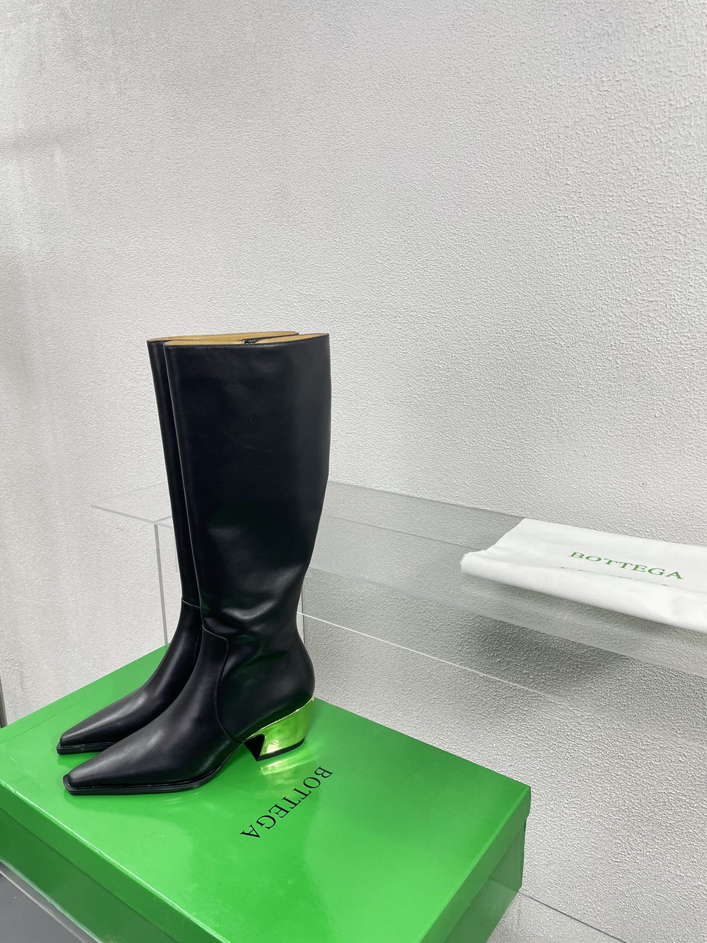 BOTTEGA VENETA TEX HIGH BOOT IN BLACK CALFSKIN