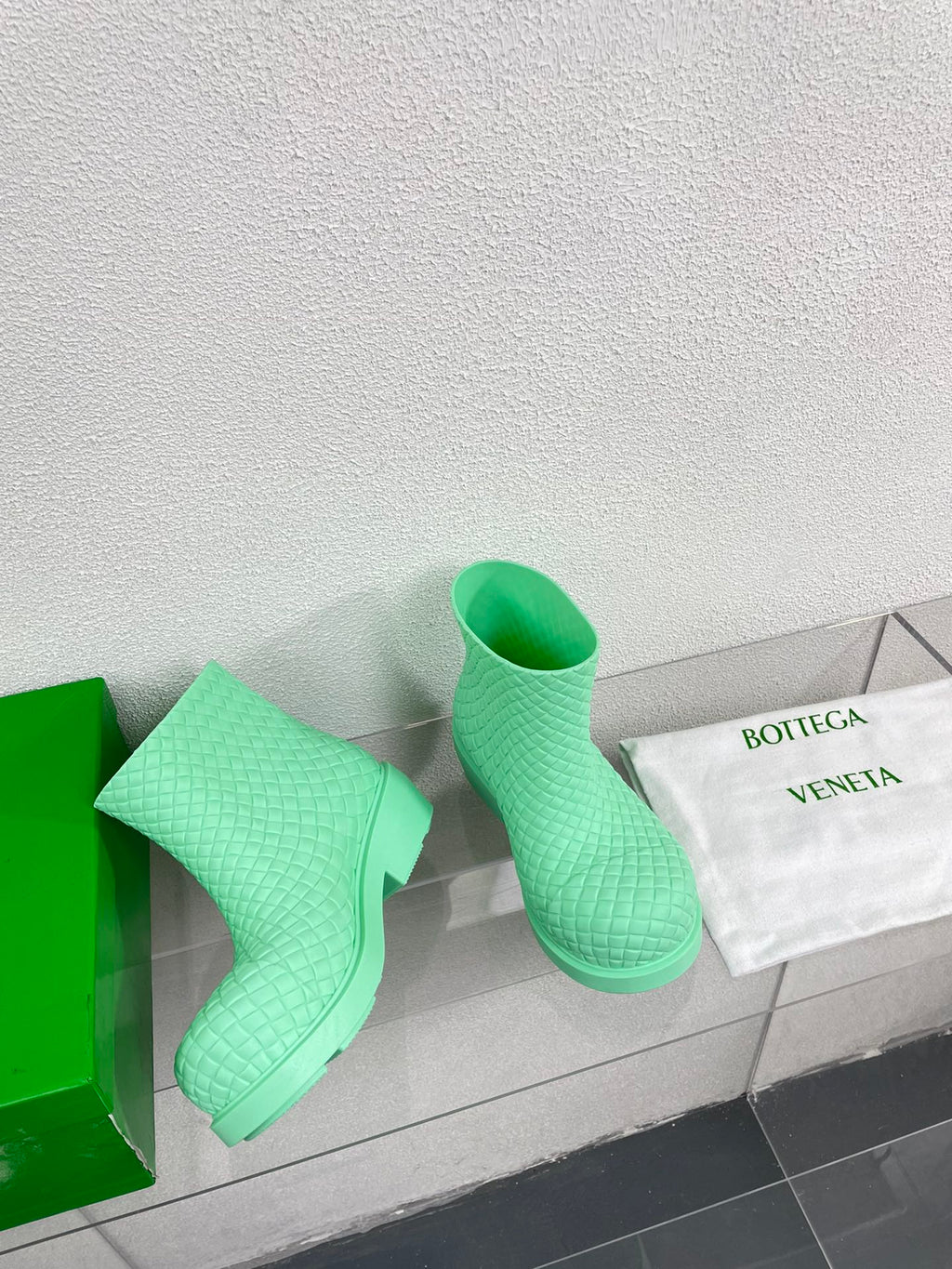 BOTTEGA VENETA FIREMAN BOOTS IN GREEN MINT RUBBER WITH ICONIC INTRECCIO MOTIF