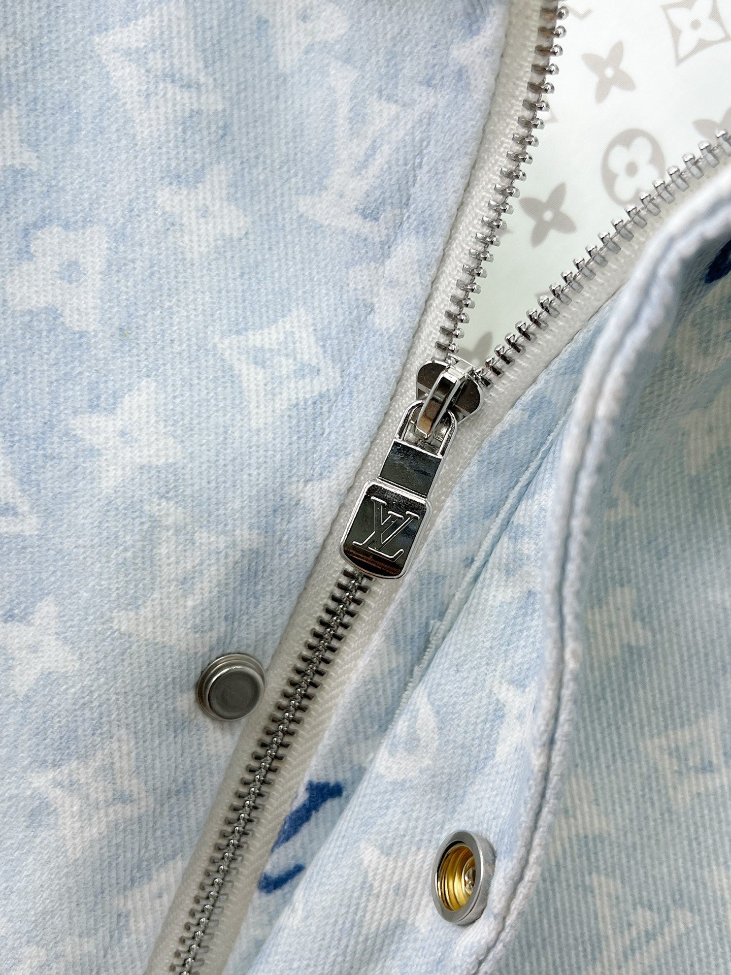 LOUIS VUITTON LV BUE PASTEL MONOGRAM DENIM JACKET 239527