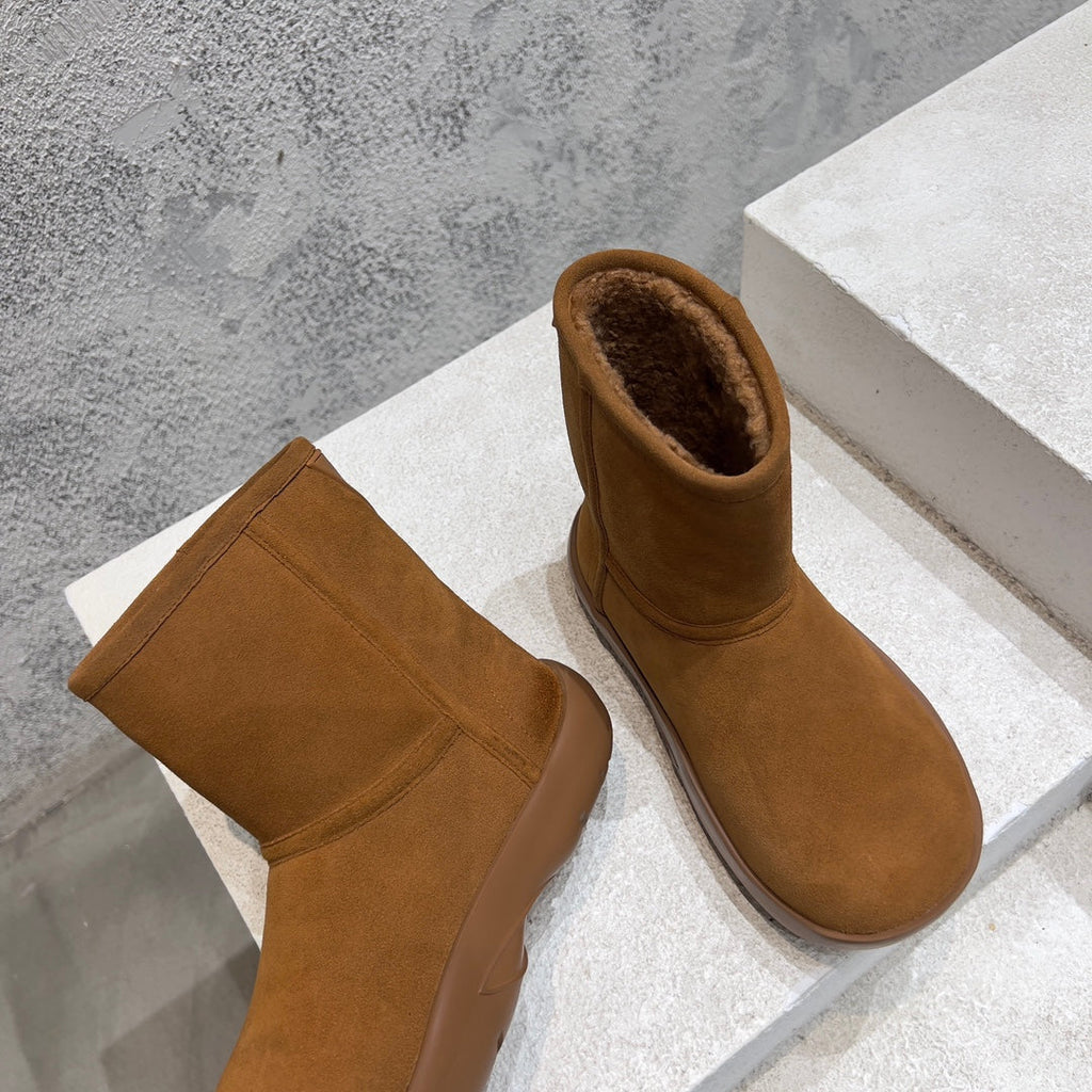 BOTTEGA VENETA SNAP ANKLE BOOT IN BRONZE BROWN SUEDE AND SHEARLING LINING