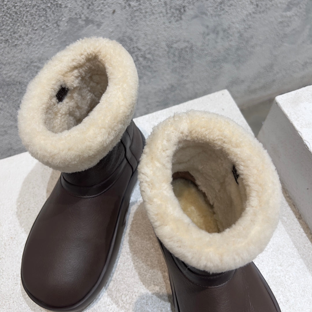 BOTTEGA VENETA ANKLE BOOTS IN CHOCOLATE BROWN LAMBSKIN WITH SHEARLING LINING