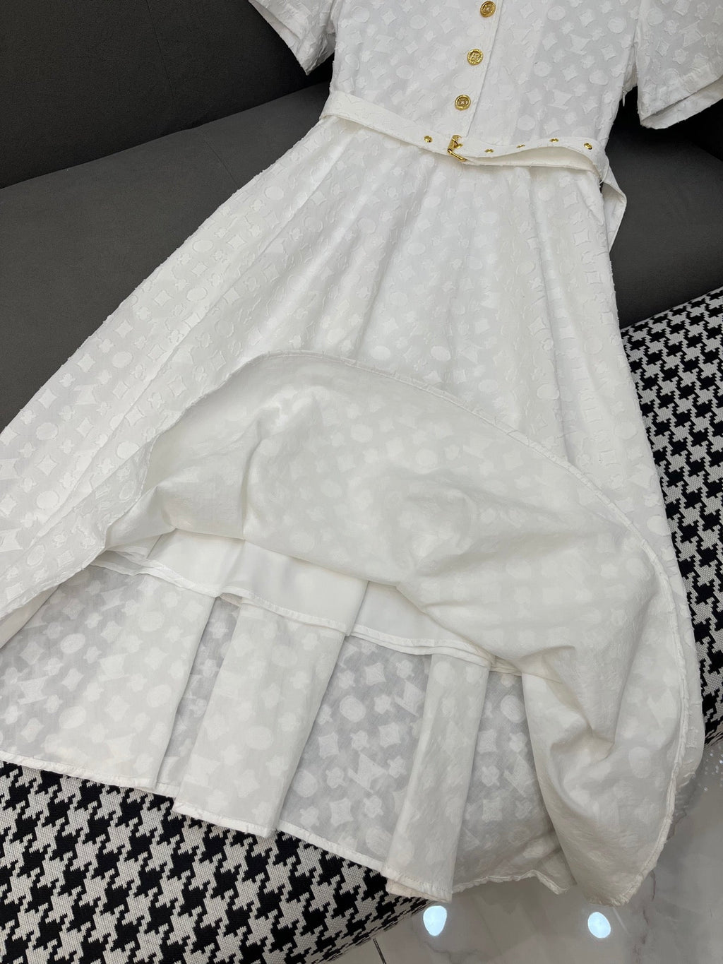 LOUIS VUITTON WHITE SHORT-SLEEVE BELTED BLAZER DRESS