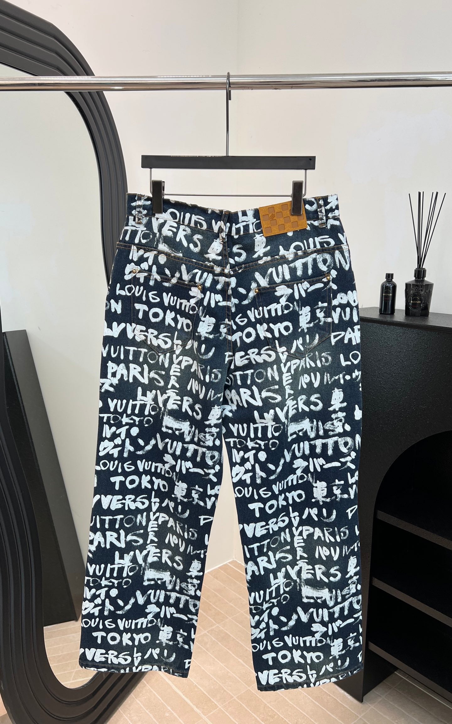 LOUIS VUITTON LV 25S JEANS 0163