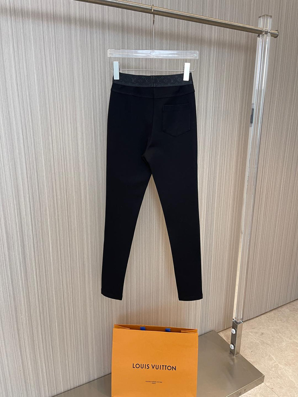 LOUIS VUITTON LV 25S LEGGINGS 0077