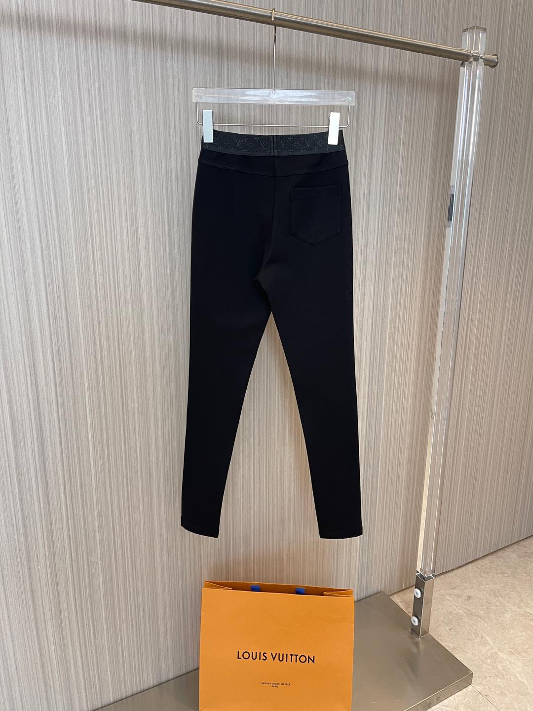 LOUIS VUITTON LV 25S LEGGINGS 0077