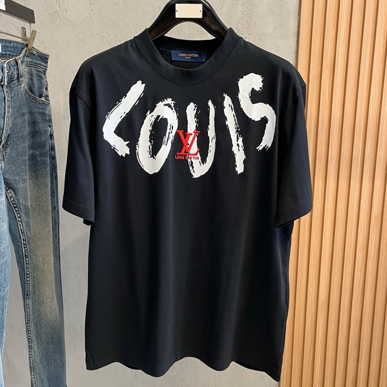LOUIS VUITTON LV T-SHIRT IN BLACK COTTON 238860
