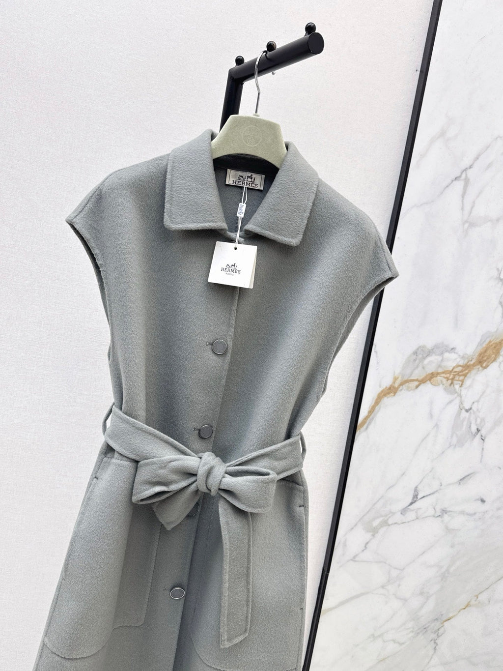HERMES HERMES 25S SLEEVELESS WOOL VEST COAT WITH BOW BELT 96700