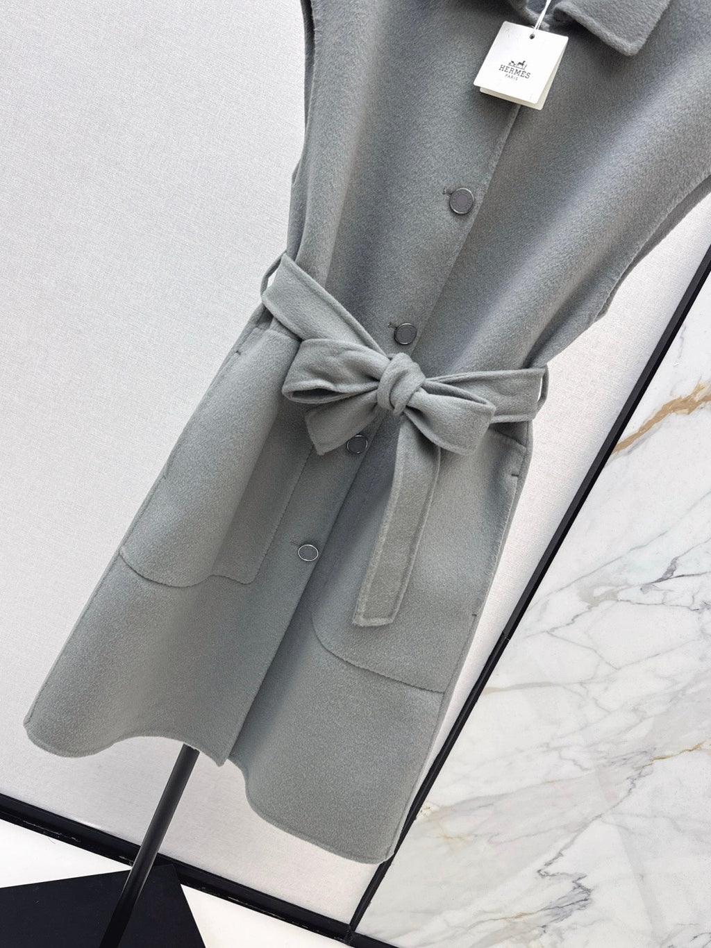 HERMES HERMES 25S SLEEVELESS WOOL VEST COAT WITH BOW BELT 96700