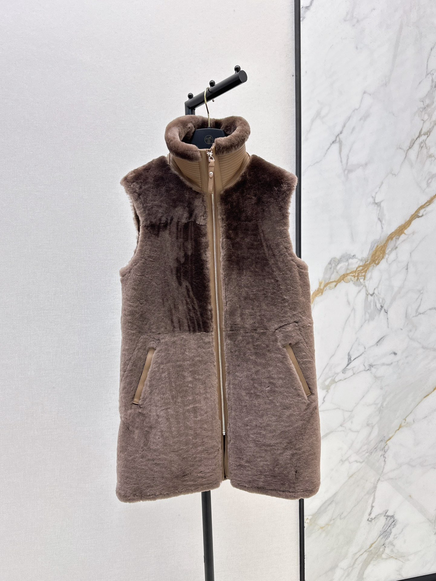 HERMES HERMES 25S FUR VEST 668406